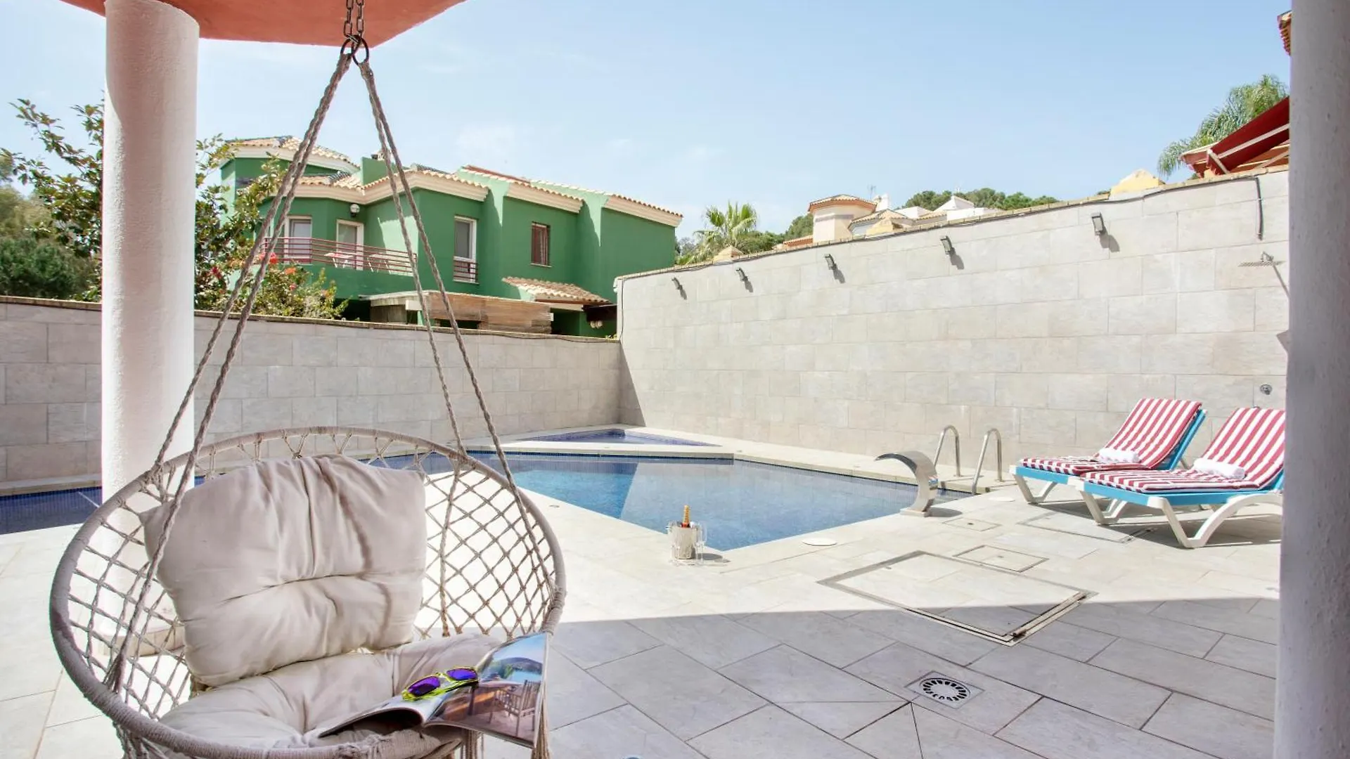 Sunstay Chalet La Colina Torremolinos 0*,